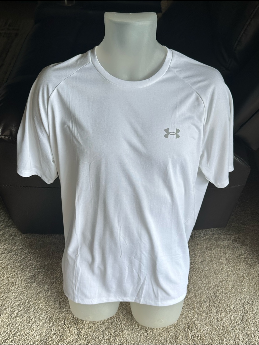 NWT Under Armour Men's White Short Sleeve Performance Tee